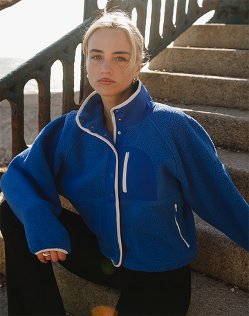 Horizon Layer Up Jacket in Azure Blue