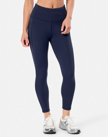 Relentless 7/8 Legging in Twilight Navy
