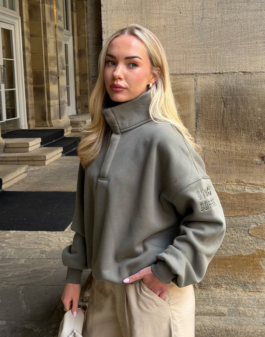 Snap Collar Sierra Sweatshirt in Olive
