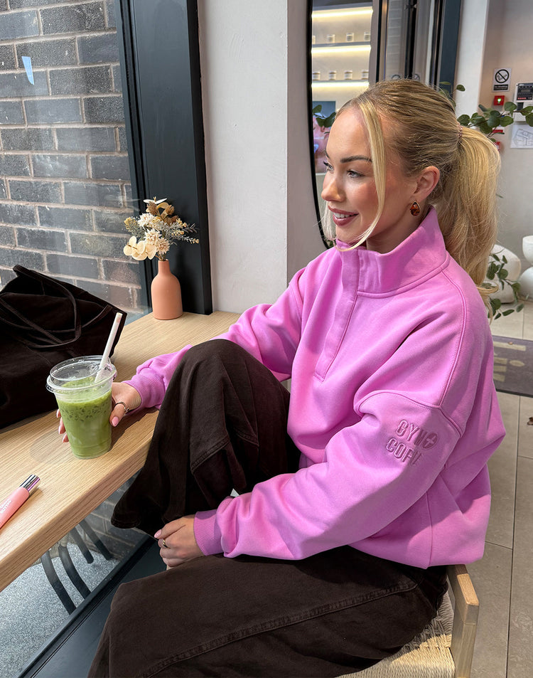 Snap Collar Sierra Sweatshirt in Fuchsia Pink